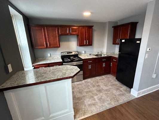 Apartments at 400 Elmwood property